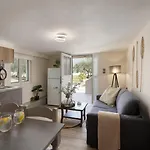 Апартаменты Ethos Retreat, Luxury