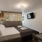 Ethos Retreat, Luxury Апартаменты